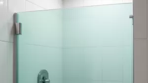 szkło do łazienki na ścianę jaka grubość