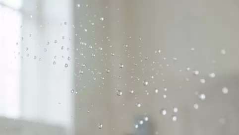 jak pozbyć się wosku ze szkła