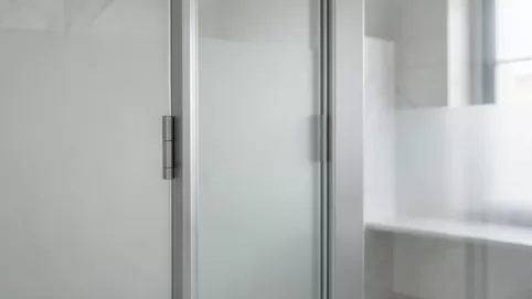 systemy przesuwne ze szkła i aluminium